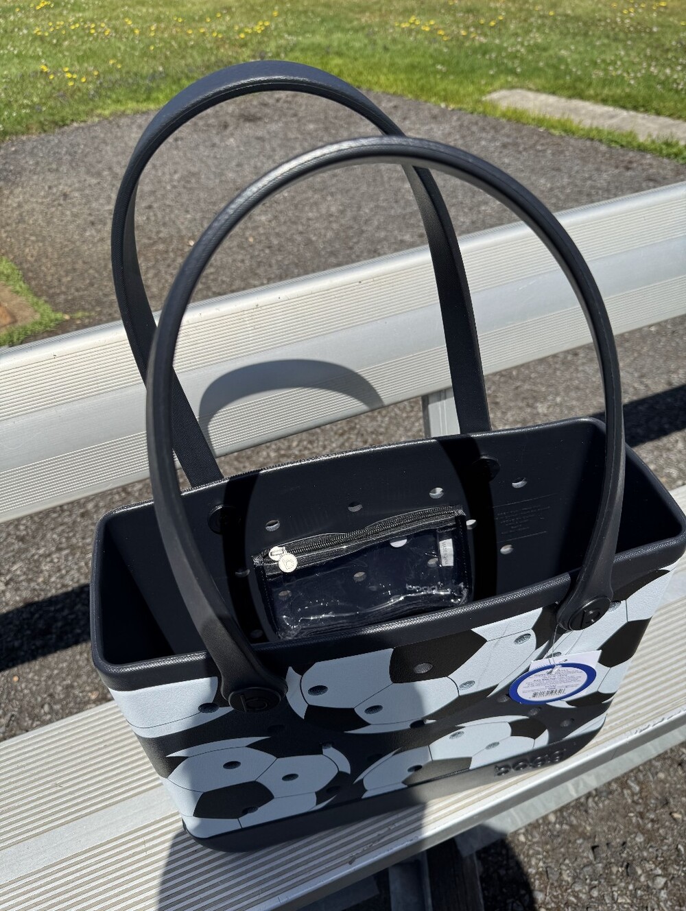 15" Bogg Bag...Soccer Print Lets kick it world Cup 15" Medium black & White‎ New - Picture 3 of 4